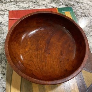 Vintage wooden turned bowl 9x3, great color!